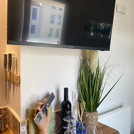 Paris-zenith-bienvenue-terrasse-netflix Apartment *